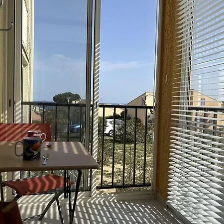 T2 Avec Balcon Et Parking A 800m De La - St Pierre La - Fr-1-229d-125 * Fleury (Aude)