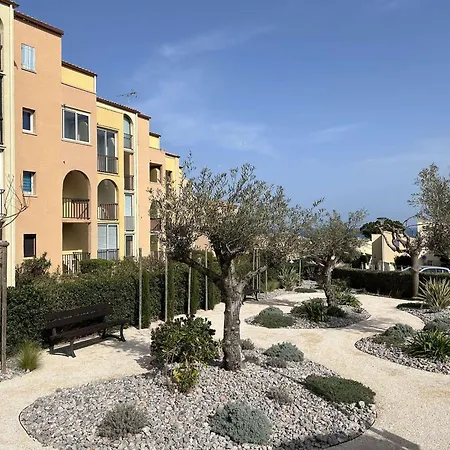 Apartment T2 Avec Balcon Et Parking A 800m De La - St Pierre La - Fr-1-229d-125 Fleury (Aude)